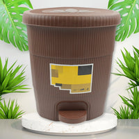 Mini Plastic Pedal Dustbin for Kitchen, Office & Car Use (1 PC)