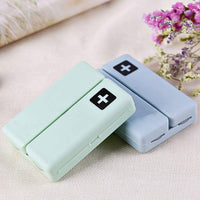 Magnetic Pill Organizer, 7 Compartments Portable Pill Case (1 Pc)