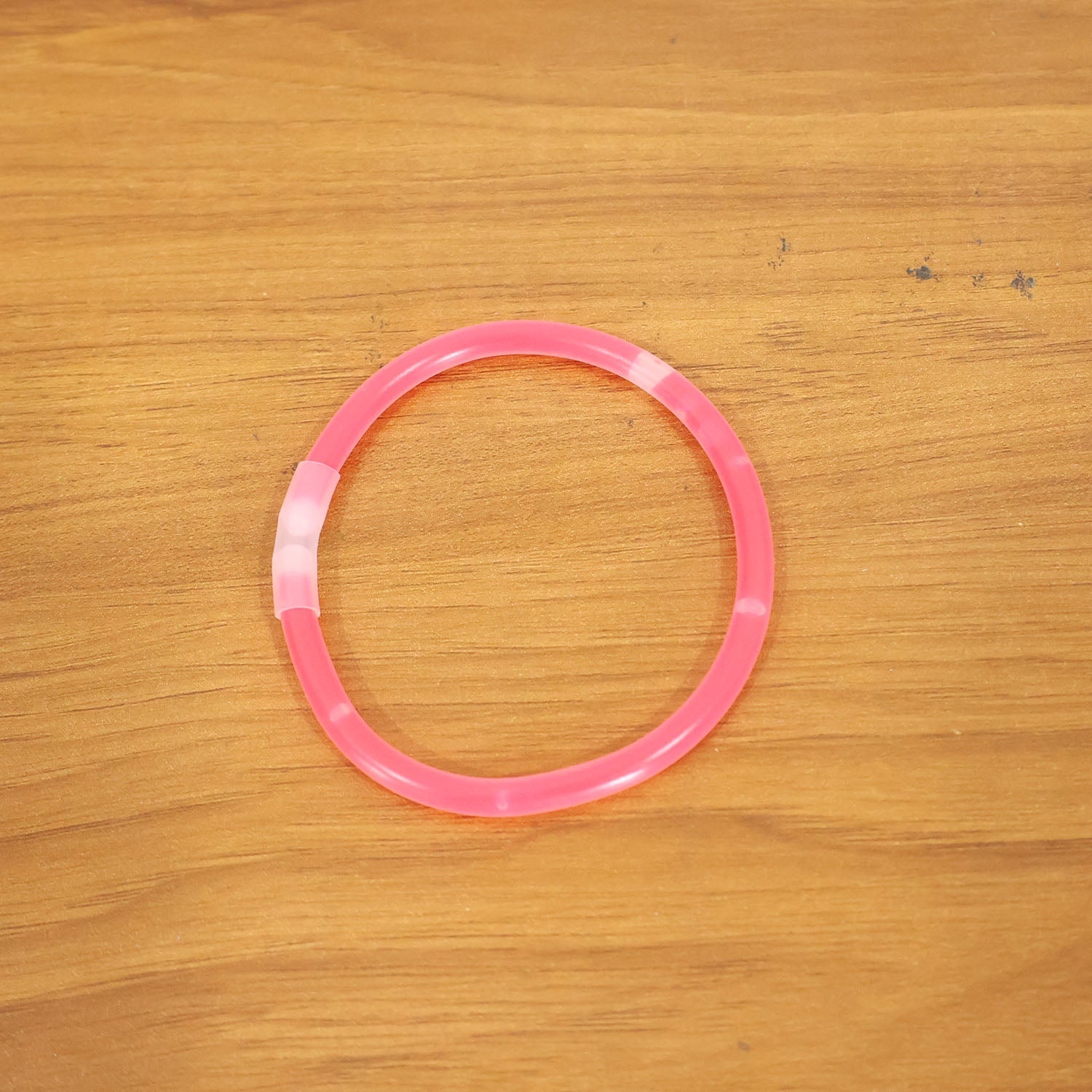 AeroGlow Glow-in-the-Dark Light Bracelet for Night Running & Outdoor Safety (1 Pc)