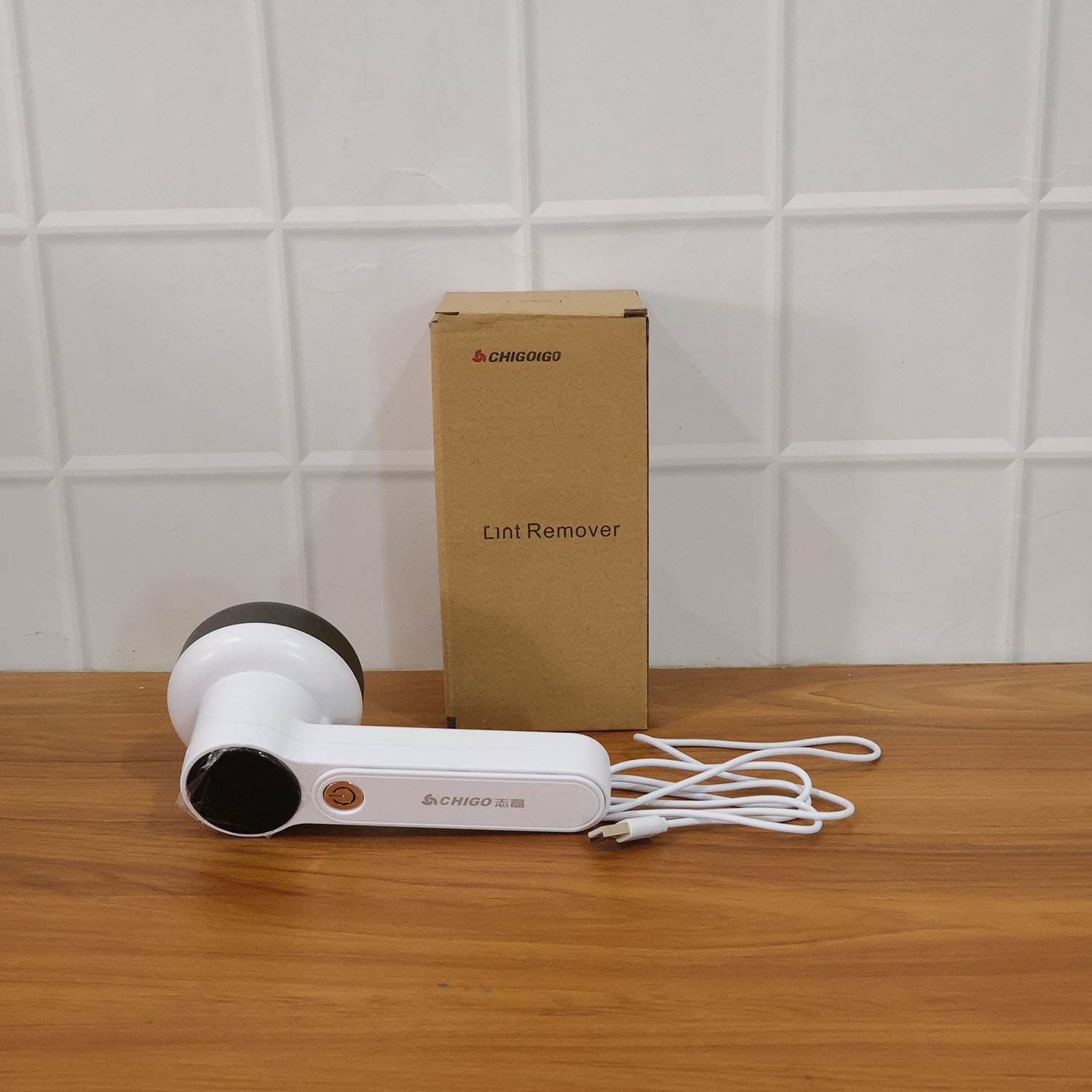 Rechargeable Fabric Lint Remover (1 Pc)