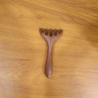 Manual acupressure scalp tool
