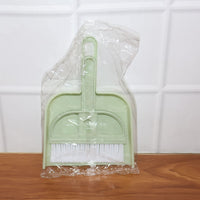 2-in-1 Handheld Cleaning Dustpan